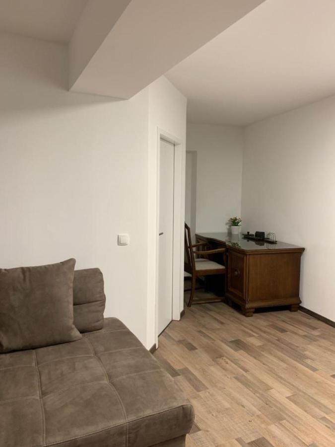 Lovely Share Apartment Aachener Weiher Кьолн Екстериор снимка