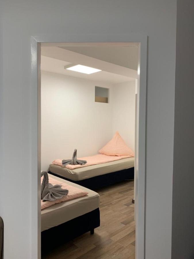 Lovely Share Apartment Aachener Weiher Кьолн Екстериор снимка