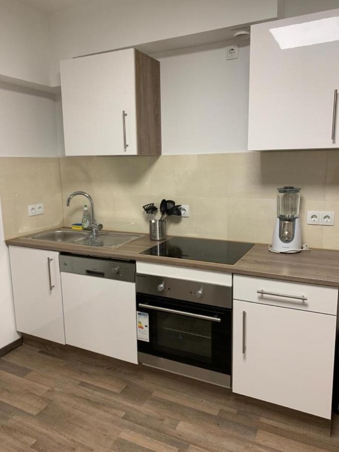 Lovely Share Apartment Aachener Weiher Кьолн Екстериор снимка