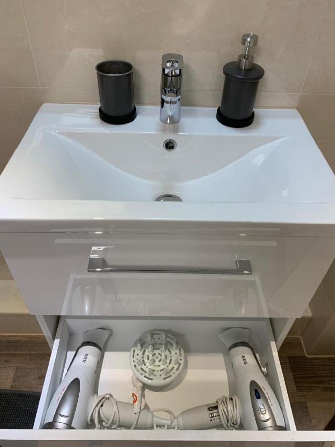 Lovely Share Apartment Aachener Weiher Кьолн Екстериор снимка
